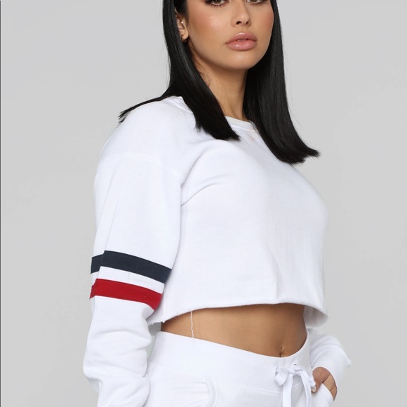 !Sold!❌New Fashion Nova White Jogger Outfit - Picture 3 of 8